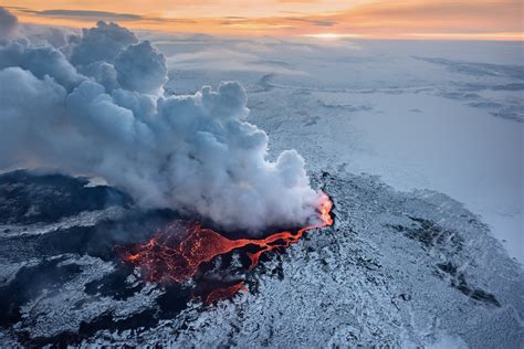 Feb 8, 2024 ... Volcanologists believe volcanic eruption on Reykjanes Peninsula heralds new era of volcanic activity in Iceland - Anadolu Ajansı.